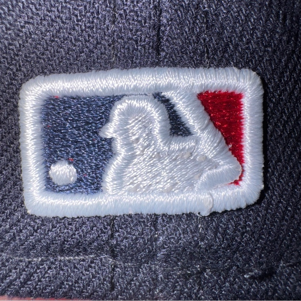 Minnesota Twins New Era 59FIFTY Fitted Hat 7 1/4 MLB Postseason 2017 - Picture 9 of 11
